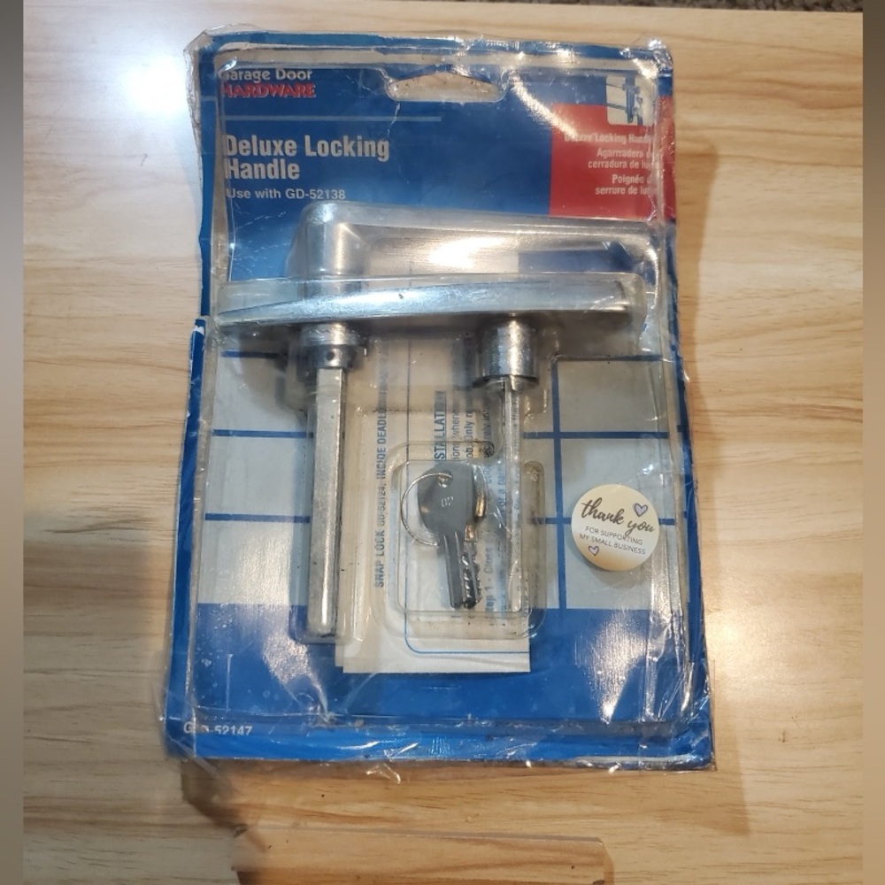 Garage Door Deluxe Locking Handle with keys